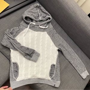 Women’s RW&CO hyba hoodie